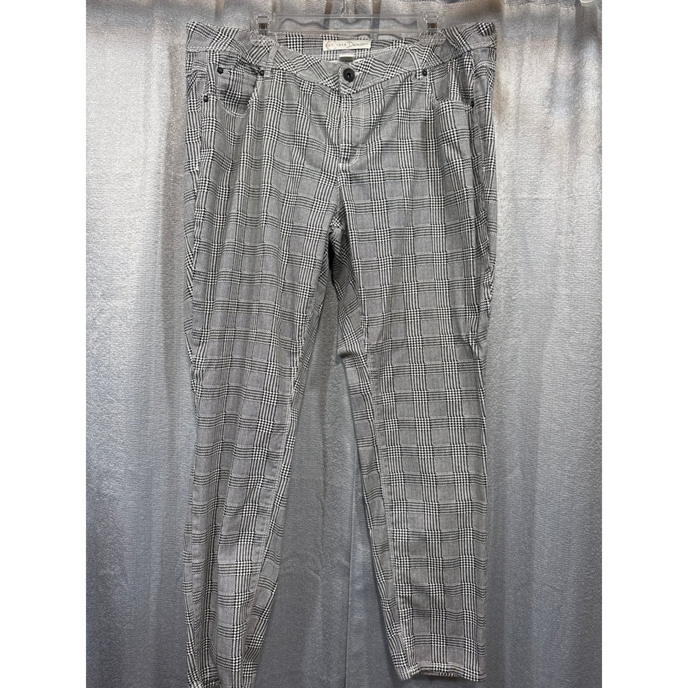 C Est 1946 Denim Women 16W Curvy Plaid Skinny Pants Black/White Houndstooth Chec